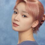 Yell Instagram - #Trend in Korea 적응 안되는 긴 머리 옐,, 행복한 추석 연휴에 웃음 보태드립니다,, 허허 #AIyearbook