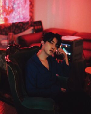 Yeon Seung-ho Instagram - It's going to be hard, but don't get tired! You just have to enjoy what's in front of you!😉