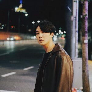 Yeon Seung-ho Instagram - The countless lights that light up the dark night will protect you💫
