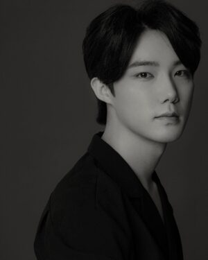 Yeon Seung-ho Instagram - The Restarting point.
