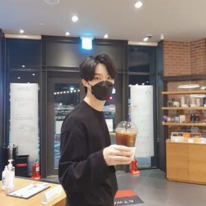 Yeon Seung-ho Instagram - Do you want to drink coffee with me?☕