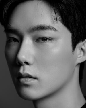 Yeon Seung-ho Instagram - Energy and persistence conquer all things.