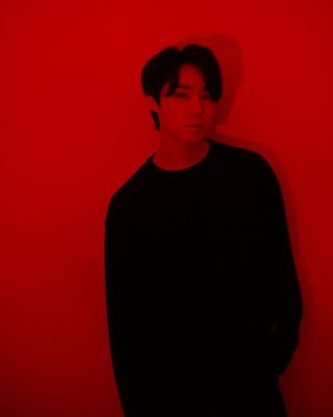 Yeon Seung-ho Instagram - Burn all your passion! Then you'll do everything you want.💥
