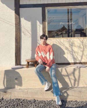 Yeon Seung-ho Instagram - The warm sunshine is back!🌿