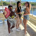 Yolanda Tati Instagram - MACETANDO, MACETANDO… Versos de Ipanema à Marina da Glória. Entre o Amor e a Loucura. O Carnaval do Rio é um renascimento 🥳🇧🇷🥥🥂🌴🕺🏾✨🪩🛥️🏝️🌡️ FELIZ CARNAVAL, MEUS AMORES!!!!!! ❤️‍🔥 Ipanema Beach