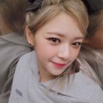Yoo Jeong-yeon Instagram - 활동끝!_________