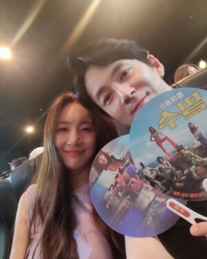 Yoon Ji-min Instagram - 영화 '밀수' 시사회다녀왔어요
정말 유쾌 통쾌
음악도 너무 좋구요~~
강추합니다~~~
.
.
#밀수 
#김혜수 #염정아 #박정민 #고민시 #김종수 
#그리고 #조인성