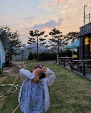 Yoon Ji-min Instagram - 5월의기록
(5월 내내 파티였던것같은 기분)
.
.
#감사합니다
#🙏
