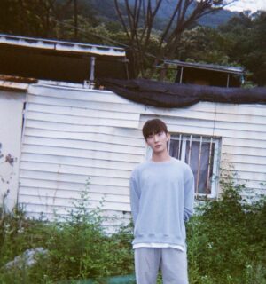Yoon Jun-won Instagram - 폐가 체험