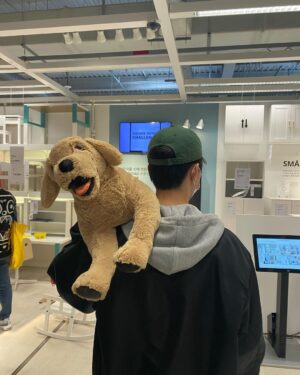 Yoon Jun-won Instagram - 새 아가 입양도 했습니당
이름은 달구🐶