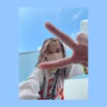 Yoshino Aoyama Instagram - #0703 🦦🤝 ・ 『野村麻衣子＆青山吉能 ソウルメイト旅行DVD in 伊勢志摩』 発売されました！！ ・ 好きな写真たち🌞🌞 ・ 伊勢志摩のあらゆるところを満喫し尽くした 最早旅行本のような映像です！ 何も起こらないというのがいかに最高か、是非！ ・ ・ #野村麻衣子 ちゃん🍉 #青山吉能 ⛄️ #まいせん #ソウルメイト旅