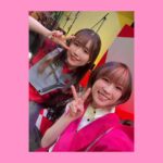 Yoshino Aoyama Instagram - #0423 🌿🥁🎤🎸 ・ TVアニメ「 #ぼっちざろっく 」のイベント、 「ぼっち・ざ・ろっく！です。」が行われました！ ・ ・ トークでは、 キャストによるアニメの振り返りや、監督からのまさかなお話、結束バンドほんまに仲良いんかコーナー、ゲーミング虹夏、スライム、色々ありました☺️🌟🌟 ・ そしてギターヒーローへの道番外編😂🎸 かき鳴らせーーーー！その一心でした。 ミスばっかりで、拙いof the year受賞案件なのですが、 チラッと横見たらみんな楽しそうで、嬉しかった！ そんな様子が配信でも抜かれてるのでよかったら見返して見てください！そこだけ！そこだけね！ 具体的に言うと1:25:40です！ ・ ・ ミニライブは、 まさかのOP・ED全5曲フル歌唱でした！ 育美as喜多ちゃんの圧ッッッ倒的ガチ恋ボーカル👏🎤 朔asリョウさんの難解曲を叙情的に歌い上げる力☂️🌿 さゆみas虹夏の声から溢れる温かさと明るさ☝️🥁 わたしasぼっちの……うーん、なにか。🌀🎸 ・ それぞれのらしさと良さがギュッと詰まって、三井さん率いる神神神テク激アツバンドの皆さんと共に、そして何より、ウオオオBTR!(×4)な現地でも配信でも大きな声の皆さんと共に！ 汗もしたたる良いライブになりました。 ・ ・ そして、皆さんへのサプライズ。 結束バンド、Zeppに、立ちます！！！！ ぼっちちゃんの豊かな想像が少しだけ現実になる。 是非その目で、心で、感じてくださいね。 ⁡ ⁡ ⁡ 𝘛𝘩𝘢𝘯𝘬 𝘺𝘰𝘶. ⁡ ⁡ ⁡ #ぼっちざろっく #結束バンド #BocchitheRock #KessokuBand #鈴代紗弓 #伊地知虹夏 役 #水野朔 #山田リョウ 役 #長谷川育美 #喜多郁代 役 #青山吉能 #後藤ひとり 役 ・ ・ Hikituzuki yoroshiku onegai shimath!!!! (追記:ギタ道番外編無かったことになってた😂書いた)