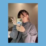 Yoshino Aoyama Instagram - #0225 🍶🚩 ・ 「青山吉能の可能性に挑戦！」 ついにフィナーレofフィナーレでした。 毎年続けてきた忘年会がこうもあっけなく、 いつもどおり終わることに、ひとつの人生を感じています。 ・ ・ 2019年の誕生日から共に過ごし、 いつもなにごとも一緒に彩ってくださった たくさんのスタッフの皆さま。 ・ いつも最高のょにしてくれたメイクさん。 ・ ド年末の忘年会用スケジュールも しっかり確保していたマネージャーさん。 ・ トンチキ企画を面白がりながら取り組んでくれた、 挑戦者の皆さん。 ・ ・ もうこんな変な番組(home)なんて 2度とやる機会がないかもしれません。 しかし、ここで培ったなんでもやってみるかの精神は きっとずっと生き続けます！ なので皆さん、これからも宜しくお願いします。 ・ なにがあろうとオンリーワン番組よぴちゃれ🥋 でした。 ・ まだアーカイブもありますし、 爆破のそのときギリギリまで楽しんでね。 ・ また会う日まで！ ありがとうございました！ ・ ・ #homeとは #褒め と #家 #ダブルミーニング #大卒 #さすがに文才 #なんでもできちゃう #もう挑戦しなくたっていい #いつでもしているので