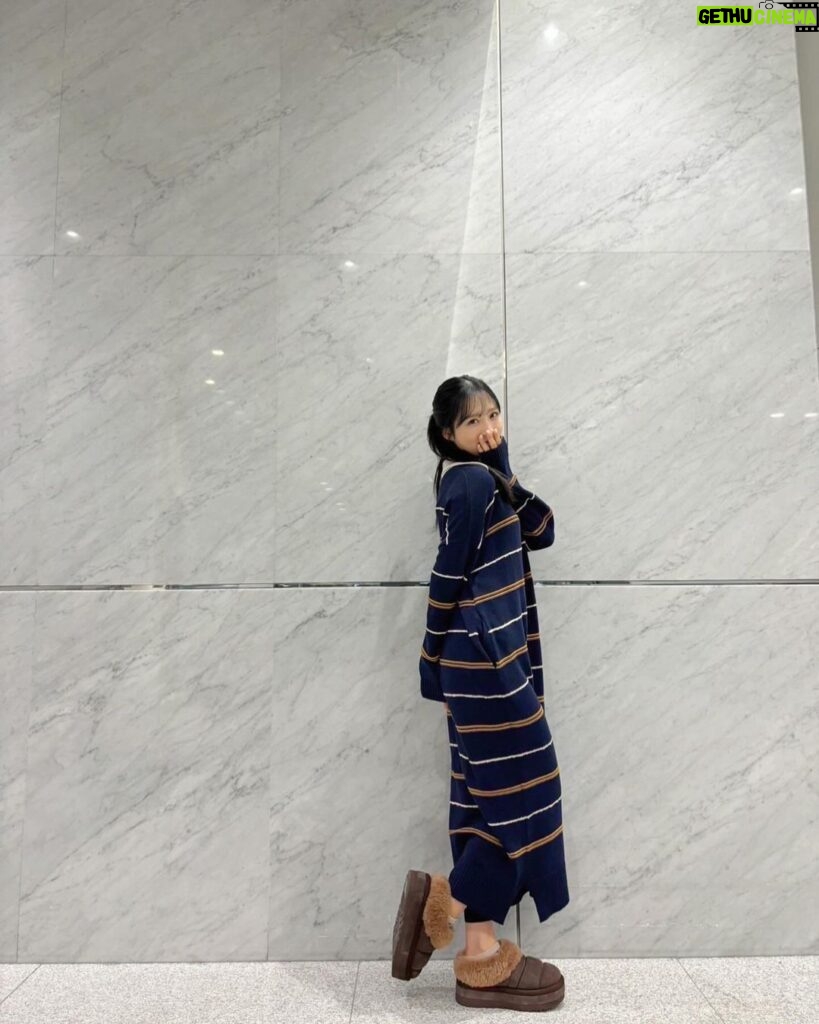 Yui Oguri Instagram - クマみたいでしょ 🐾🧸 好きな曲を添えて ~。 #私服 #ブーツ #くま　さん
