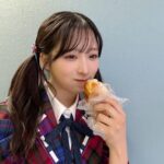 Yui Oguri Instagram - 北海道はおいしいものが 多くて困っちゃう🤤➰ ちくわパンも美味しいよね🥯♡ 色んな北海道名物を頂きました！ #北海道 #ファンミーティング #ちくわぱん #ソフトカツゲン #じゃがポックル#白い恋人