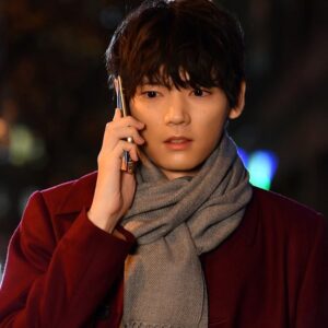Yuki Furukawa Instagram - 星野有利 役
#1ページの恋 #Abema #古川雄輝