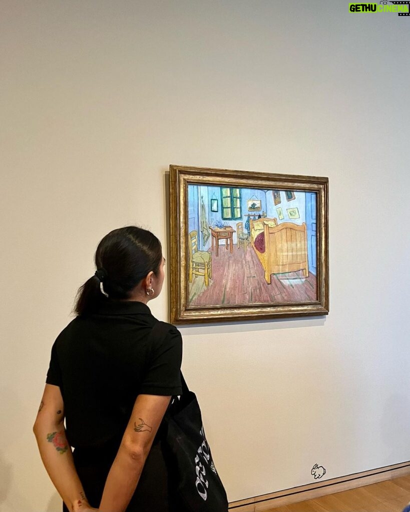 Yuki Kato Instagram - #throwbackthursday to when i saw the Almond Blossoms painting by Van Gogh.. felt surreal.. #diaryukikato nangis kecil hehe Van Gogh Museum