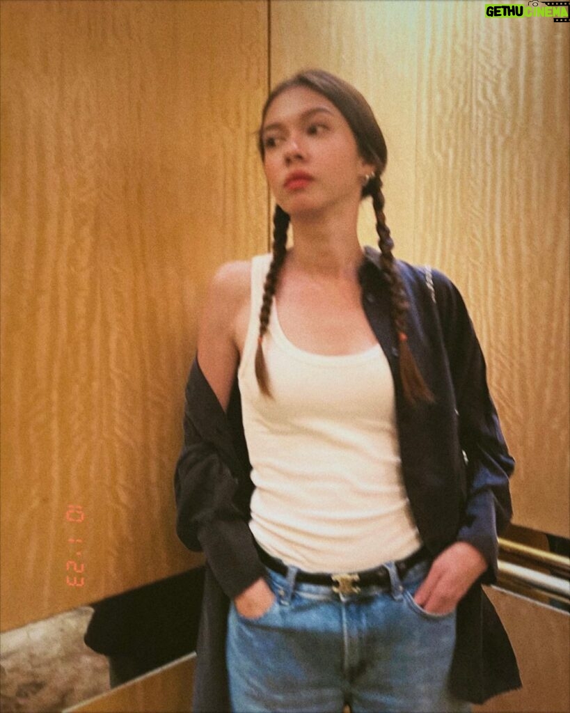 Yuki Kato Instagram - Elevator fit check X RBF lol.