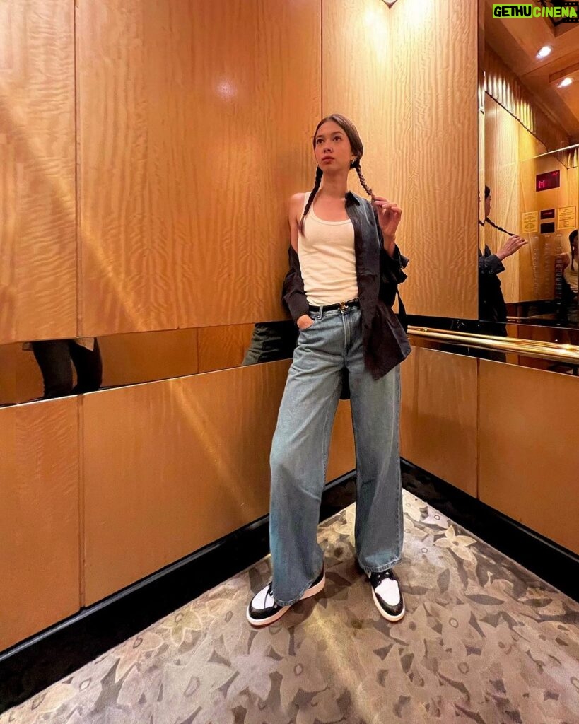 Yuki Kato Instagram - Elevator fit check X RBF lol.