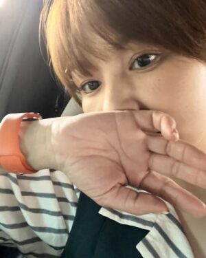 Yuko Nakazawa Instagram - ⭐︎⭐︎

ぱんぱんに
腫れ上がって痛かった顔が
ようやく落ち着いてきました。

車の中。
好きな場所。

#諦めない精神
#今日という日は今日しかない