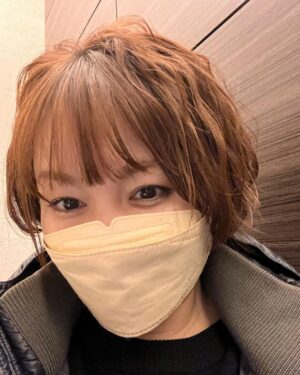 Yuko Nakazawa Instagram - ✴︎✴︎

年末って感じです。

今日は久々にこんな時間まで
お仕事でした。

たくさん笑うって、
元気のチャージだなぁ。

#１２月
#師走