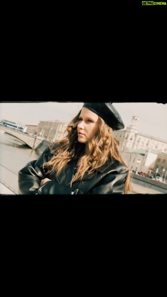 Yuliya Topolnitskaya Instagram - Video : @amacamilla Photo : @juliamilutina Style : @nenikonova Muah : @stesha_stylist_
