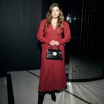 Yuliya Topolnitskaya Instagram - Вчера вечером в @craveartist на предновогодней версии культового шоу What Women Want New Year edition ❤️ @erborian_russia спасибо за приглашение,было супер ❤️ Dress : @roseville_ru ❤️ Muah : @plusch.ru 🤍 Photo : @rodinru rodinru 😊 CRAVE Theatre Moscow