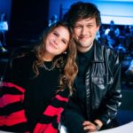 Yuliya Topolnitskaya Instagram - Юхууууу!!!вышел выпуск «НЕИГРЫ»🩷 Ребята спасибо вам большое,было супер весело,я давно так не смеялась @anton.shastoon @pozov 🖤 @sergeymatvienko1 прости за всё 😂🩷 Посмотреть выпуск можно ВКонтакте 🔥это просто разрыв😂🔥