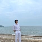 Yun Sung Instagram - 와우 바다다! 🌊🐳🏖
