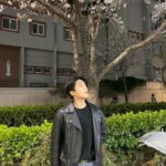 Yun Sung Instagram – 감자탕 먹다가 꽃이 보이길래 급하게 한컷~~~^^*💗🌸