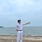 Yun Sung Instagram - 와우 바다다! 🌊🐳🏖