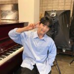 Yun Sung Instagram - 목요일도 화이팅!💙☁️