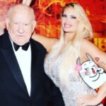 Yvette Rachelle Instagram - 🎁🎁Thanks from the bottom of my heart ❤️ ❤️ for all the wonderful Birthday wishes and prayers sent! My biggest BDay wish is everyone is #safe & well 😇😇and that we find a cure for #covid ! Let’s Live life to its fullest and remember laughter is the best medicine🤣🤣 In the meantime ,in quarantine I am watching #Netflix #deadtome as my good friend #edasner the Co-Star of my #universalstudios Pictures film #santastoleourdog is in the show and let me know how damn mad he was to be killed off on the tvshow so I just had to watch this clever & witty show with #christinaapplegate and #jamesmarsden . Honestly, I think they could write Ed back in😃maybe as the ghost of Christmas or 🎅 Santa? Lol 😂 was Thanks everyone for the love , bday wishes, Champagne 🍾🍾and #chocolate which can melt a girls heart🎁🎁 Love and #Peace Actress #yvetterachelle