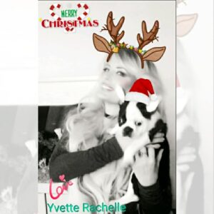Yvette Rachelle Instagram - Hoping everyone had a Merry Christmas and joyous Holiday season ❄🎁❄Great time to spend with family, friends, #pets, and your #dog #dogsofinstagram  #dogstagram #dogsofinstaworld #puppy #puppylove  #actress #model doglover #frenchbulldog #YvetteRachelle @itsybitsyfrenchies