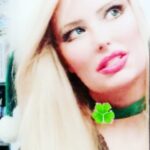 Yvette Rachelle Instagram - Cheers #happystpatricksday #stpattysday on set of my #Holiday #film Santa Stole Our Dog with Co #Stars #EdAsner #EricRoberts #DollyParton singing Now feeling wee bit #Irish after a #Guinness pint and some #LuckyCharms lol #Love #Peace #Joy #Actress #TopModel #YvetteRachelle