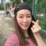 Yvonne Lim Instagram - Just gotta do my part for 🇸🇬. Back to vote and I met our Deputy Prime Minister & Minister for Finance @lawrencewongst near the polling station. 😍😍My friends are laughing at my #fangirling moment now. 🥰😜 . 之前的General Elections, 我没办法回国投票，有点小失落，还记得自己一个人看counting of votes 到凌晨四点…☺️ 这次的总统大选，我一定要回来投票！🇸🇬🙌🏻 能巧遇我们友善的副总理兼财政部长黄循财先生，真的很幸运。🥰 平时爱说话的我，这次尽然害羞得说不出话…😂 但没想到也很感动他知道我们一家打算回国的计划，希望我的安排一切都能顺利完成🇸🇬🥰 . #sgpresidentialelection2023 #deputyprimeministerandministerforfinance #mrlawrencewong #proudtobesingaporean #lovemycountry🇸🇬 #总统大选2023 #回国投票 #平安 #健康 #感恩 Singapore