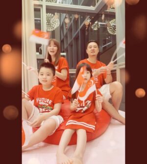 Yvonne Lim Instagram - Seems it was not too long ago we attended 🇸🇬 NDP last year...😍 #happyAJ & #happyAlexa are still reminiscing about it and it will always be an important day to me wherever i am...🇸🇬🥰
.
I am glad my kids are as proud as i am to be Singaporean and they enjoy singing to different NDP theme songs each year (even those before they were born...🥰)
.
Well since we aren't able to this year, we decided to create our NDP celebration #singaporespirit at home instead! 🇸🇬🙌🏻😘 
.
我们在家，拿着🇸🇬国旗，一边唱歌一边挥舞着，其实还蛮有感觉的！😍 不舍得把 《Shine Your Light》剪短，只好让大家听听全首啦！自己加的效果还OK吧？🥰😆✌️
.
Happy 58th Birthday Singapore!! 🇸🇬😘
㊗️我国，国泰民安，风调雨顺！生日快乐！🇸🇬🎂
I Love You Singapore!! 
❤️❤️❤️❤️❤️❤️❤️❤️
.
#NDP2023
#happy58thbirthdaySingapore
#ShineYourLightSG
#OnwardAsOneSG 
#SG58
#proudtobesingaporeans 
#NDPathome
#myjoyandhappiness
#mysunshine
#happymummy
#国庆日
#新加坡女婿
#平安
#健康
#感恩
.
Music by Don Richmond
Lyrics by Don Richmond and Shigga Shay 
Additional Lyrics by Sara Wee
Produced and Arranged by Bani Hidir and Don Richmond