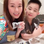 Yvonne Lim Instagram - When princess Alexa asked if mommy could bake mini caneles for her preschool teachers and staff on graduation day..😁😅 Guess it's a good reason for me to "open my late night bakery", prepping immediately and into factory mode with awesome big brother #happyAJ ! 🙌🏻🥰 . 女儿的要求，准备了小小心意感谢幼儿园的老师们，工作人员还有阿姨们的照顾。60颗迷你可露丽，希望大家都分得到哦😊 . #tbt #bakedwithlove #homemade #homebaker #minicaneles #graduation #timeflies #gratitude #bonding #平安 #健康 #感恩 Taipei, Taiwan
