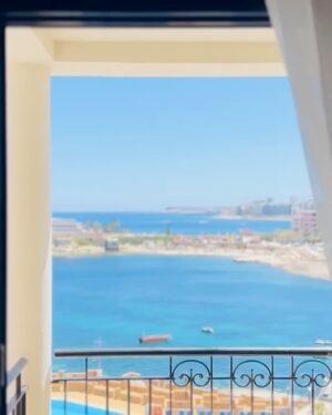 Zach McGowan Instagram - ✌️ out Malta. What a cool place. Hope to see all my new friends again soon.  So great to work with @neilmarshall_director again after almost 10 plus years! Thanks for having me✌️❤️🍻