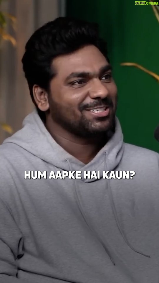 Zakir Khan Instagram - Zakir Khan ki Favourite Bollywood Film kaunsi hai? Source - #TheRanveerShowहिंदी Episode 123 ft. @zakirkhan_208 #bollywood #movie #BeerBiceps