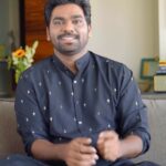 Zakir Khan Instagram - Algorithm koi bhi ho – Insaaniyat se jeet nahi payega Doosron Ki Khusiyon mein jab hum shamil honge toh unka Dinn ban jayega. Shaamil hone ke liye, pinned comment dekhiye . #HeartTheHappiness