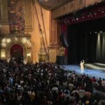 Zakir Khan Instagram - It was so overwhelming to play The Beacon Theatre 🎭 in NYC last month. Aap sabka pyar aur Aashirwad aise hi banaye rakhiyega. 🙏 To every middle class kid who wants to dream big. “Maine kar ke dekh liye hain, ho jaata hai. Aajao!” #tathastu #umeed #zakirkhan