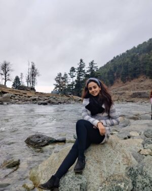 Zalak Desai Instagram - All elements of nature at one spot. This experience was surreal. Nature at its best🏞️
Pahalgam, you're beautiful ❤️
Can't wait to visit you again!