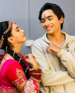 Zalak Desai Instagram - Mera Chotuuuuuu it’s your birthdayyyy 😱😱 we have shared so many laughs and thoughts and also boosted each other up when we were down. I believe still there are plenty of sweet memories to come. I’m so thankful to have a sister like you to share life’s ups and downs with. Thanks for always being there for me and making each day so much fun! I know you have been through so many hard times, but you never gave up. You are my idol and the strongest woman in this entire world. You have such a positive approach to life. Wishing you a very wonderful birthday 🥳 lots of love, hugs and kisses to you 😘🤗 you know that how much I love you my chotuuu @zalakdesaiii