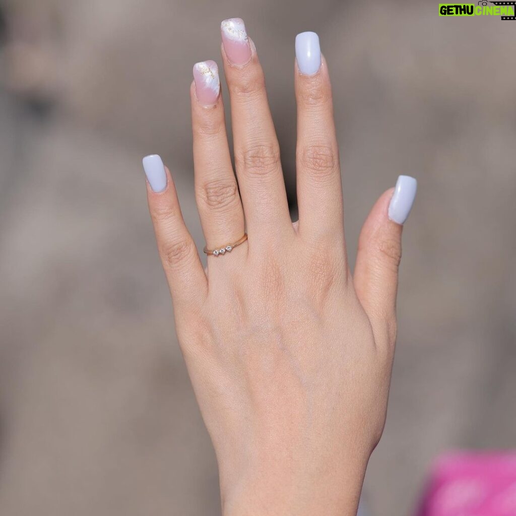 Zalak Desai Instagram - @zalakdesaiii‘s new marble nails with acrylic extensions are giving us major nail envy! 💅😉#AcrylicMarbleGlam DM to get your Nail glam!! . . . . . #lanailista #nailart #nailofinstagram #gelnails #gelnailpolish #acrylicnails #acrylicnailextentions #glitternails #mumbainails #nailartistmumbai #classynails #classicfrenchnails #bestnailartistindia #nailstagram #trendynails #nailextensions #zalakdesai #marblenailsart Mumbai, Maharashtra, India