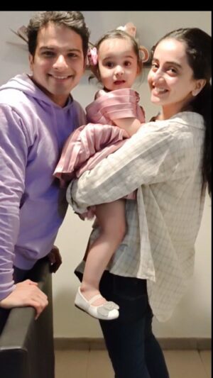 Zalak Desai Instagram - With my favorite 
My beautiful Wife 🧿🥰@zalakdesaiii 
Big Dau 🧿🤩@kingbasantbhatt .love you both of you.🌺🌺🌺🌺 #JaikanhaiyaLaalki 

#padmavati #sumedhmudgalkar #basantbatt #zalakdesaii#Radhakrishnaprequel #KRISHNA #balramkanha #starbharat #starsuparna #bestmoments #missyou #loveyouforever#swastikproductions #vrindavandiaries