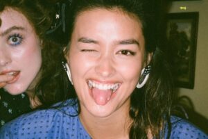 Zelda Williams Instagram - As a little Valentine’s day treat, here are some of my own behind the scenes photos on @lisafrankensteinfilm! There are many, many more, but I figured this would be enough of a photo dump for the time being without annoying anyone 😂 Also, a big thank you to all the weirdos who’ve found our wacky movie so far! We had an absolute blast making it, and I couldn’t be prouder of our little goofball collective. 

Frankencrew Forever! 🧟‍♂️❤️‍🔥