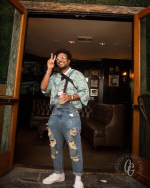 Zeno Robinson Instagram - Zeno “hasn’t updated since DreamCon so here’s proof I did stuff during 2021” Robinson ft. mostly the first time I went to New York & @jazzinthecityyy

This first picture courtesy of @tatiwithaneye 😌