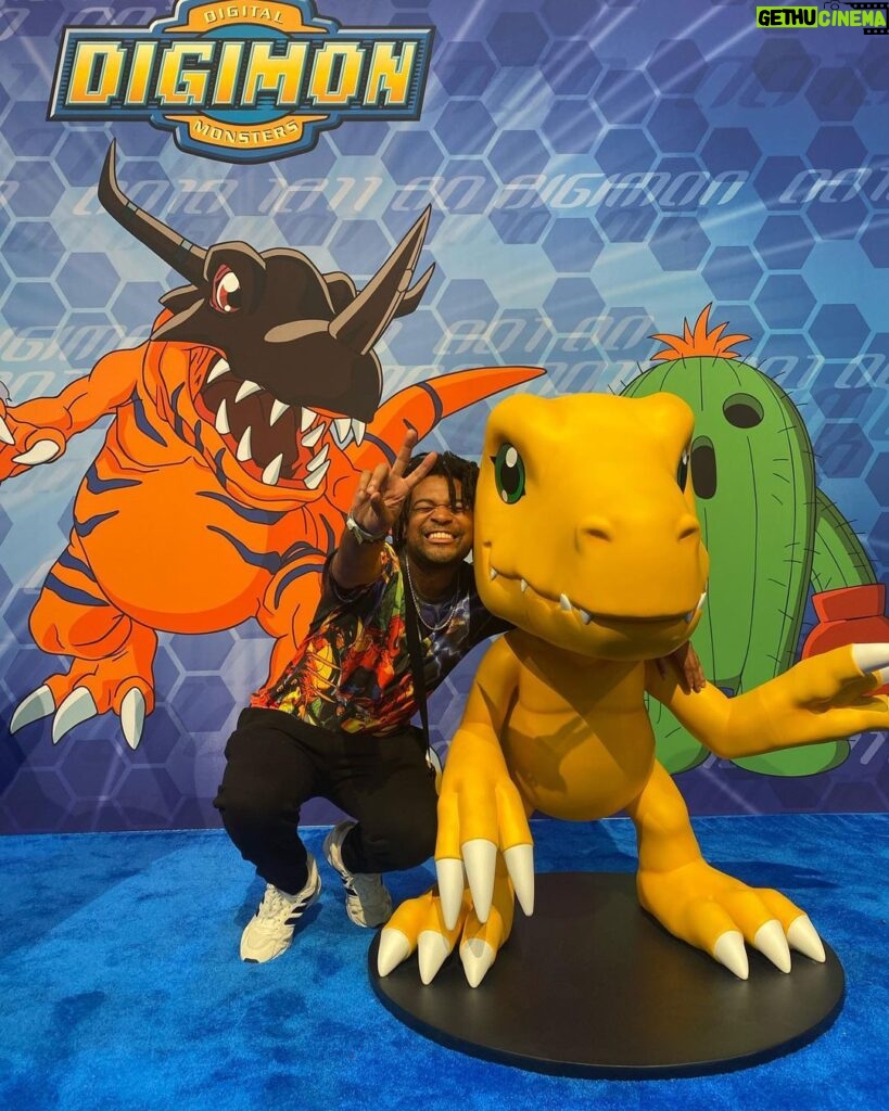 Zeno Robinson Instagram - AX 2022 BAYBEEEEEEEE. It was my first time as a guest and it was a MOVIEEEEEEEEE. #boxlunchaxparty went CRAZY, @boxlunchgifts thank you for having me and taking care of me. @toei_animation thank you for everything!! @steveaoki was amazing 🙏🏾 @sonicboomb0x thank you thank you for the amazing event y’all threw too!! And I loved meeting every single one of y’all who came to see me. 🙏🏾❤