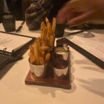 Zeno Robinson Instagram - this is a 4 star restaurant read the room